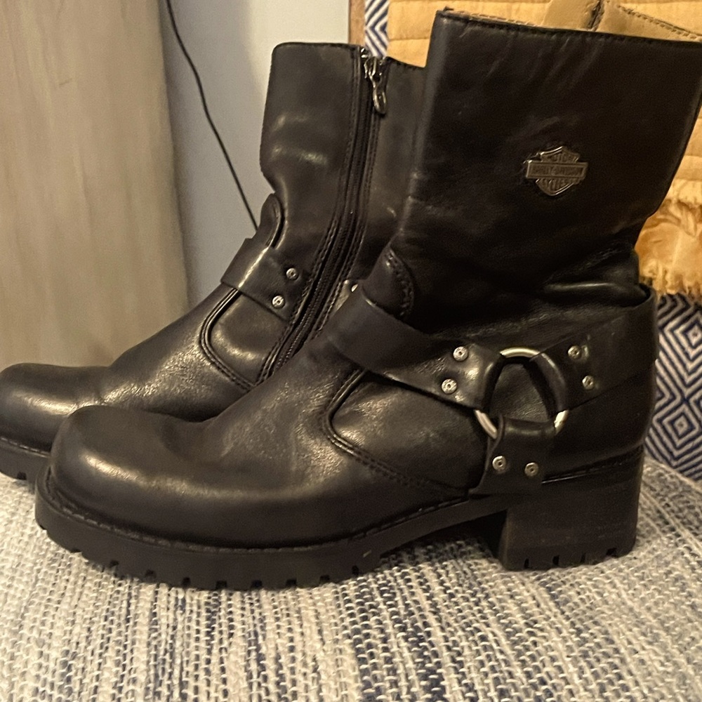 Harley Davidson black leather boots. Size 8.5.